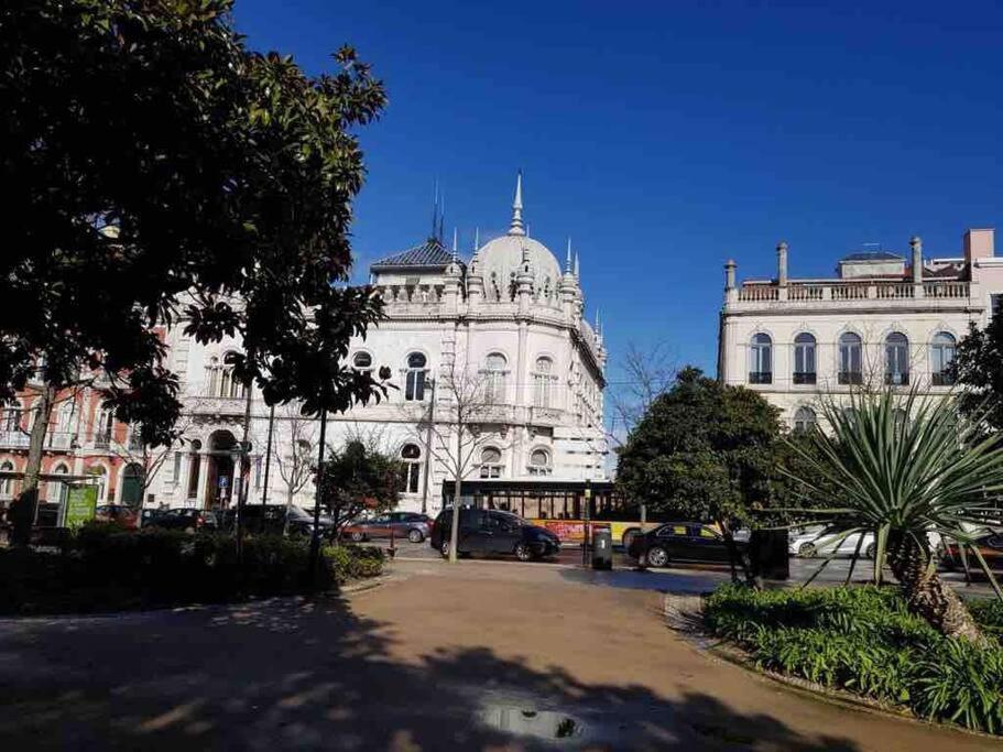 The White Suite Principe Real Lisbon Bagian luar foto